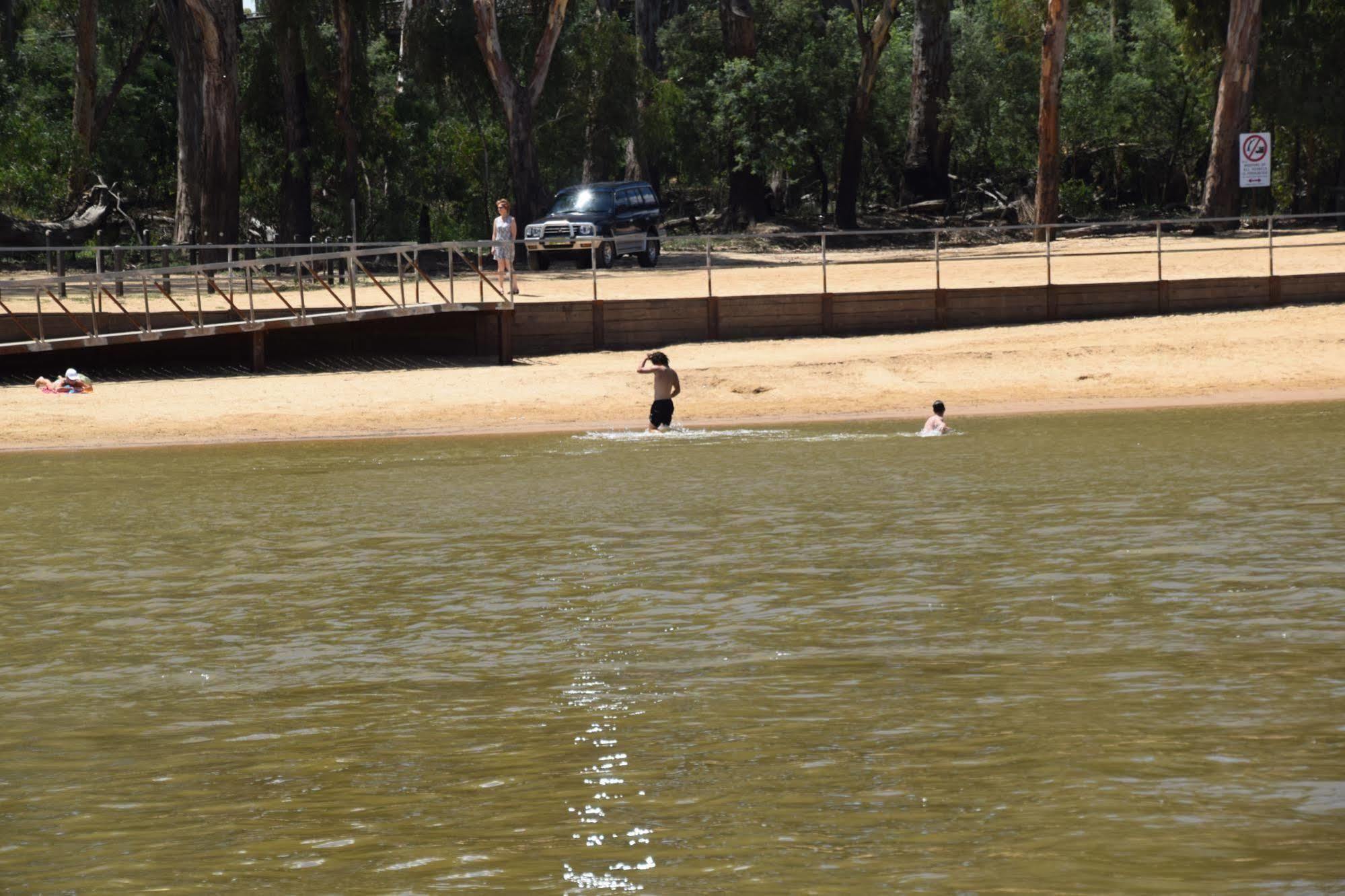 Big River Motel Echuca Zewnętrze zdjęcie